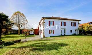 Maison 8 Pièces 250 m² à vendre à Saint-Palais (64120)