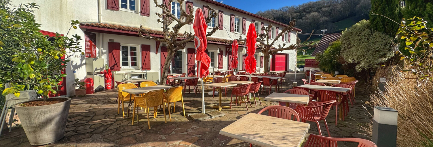 Immeuble  730 m² à vendre à Saint-Étienne-de-Baïgorry (64430)