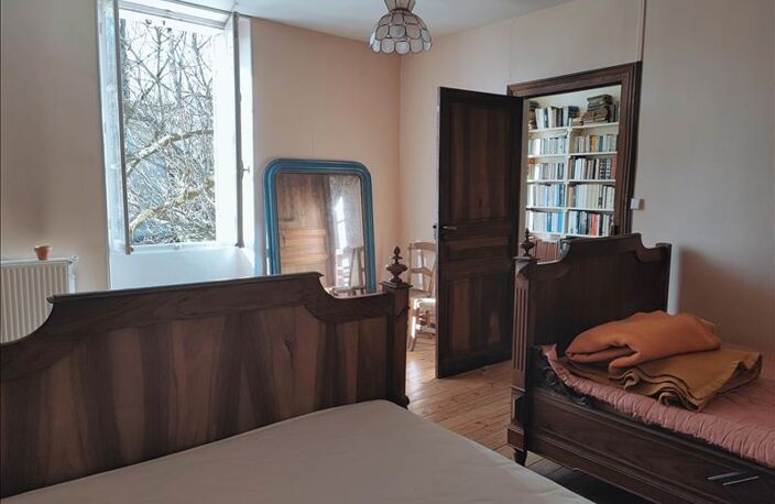 Maison en pierre de 6 pièces principales — photo 4