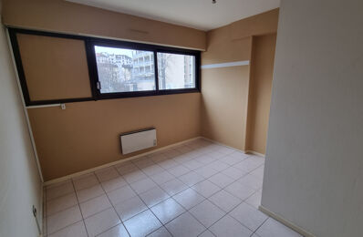 location commerce 780 € CC /mois à proximité de La Balme-de-Sillingy (74330)