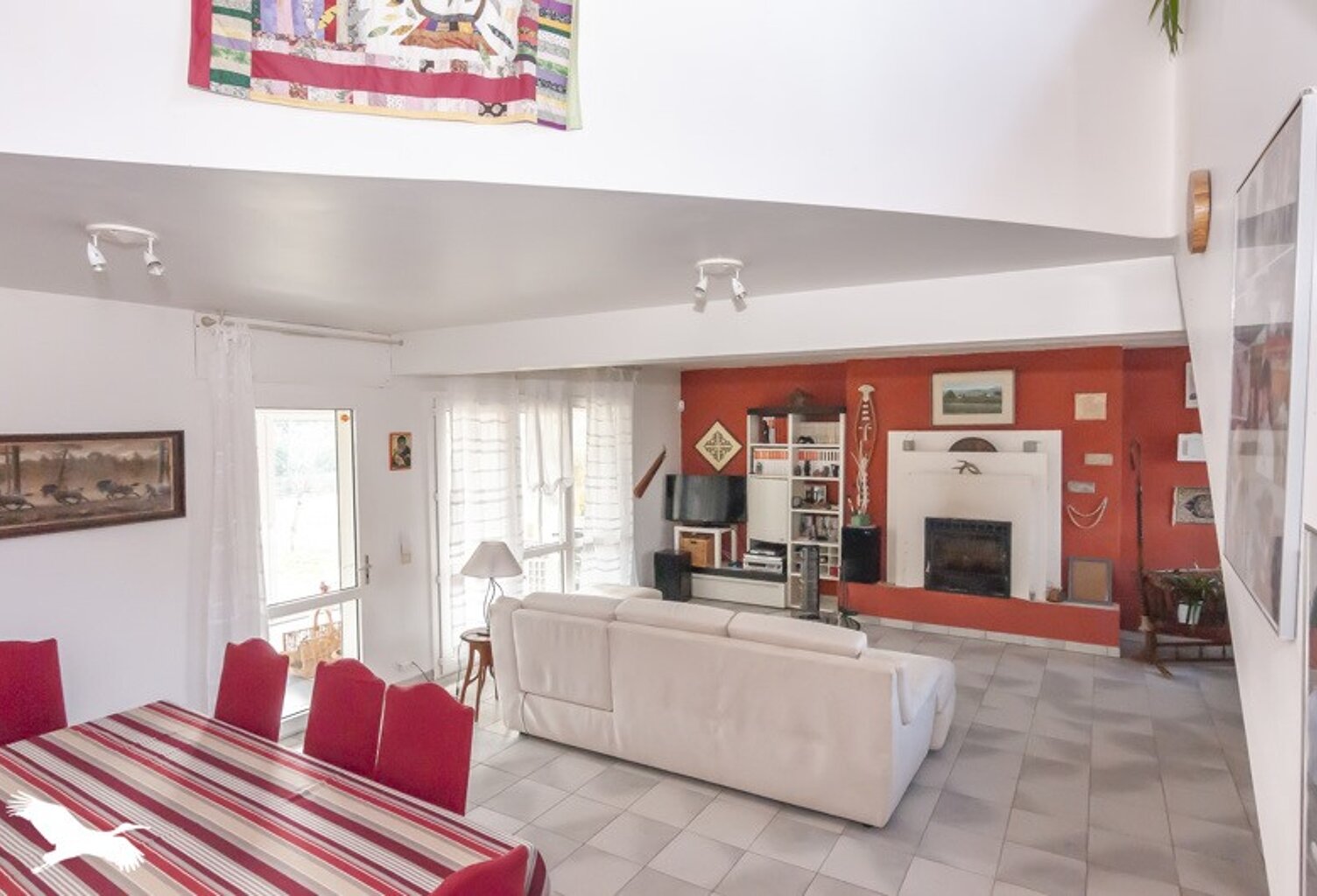 Villa de 6 pièces principales — photo 1
