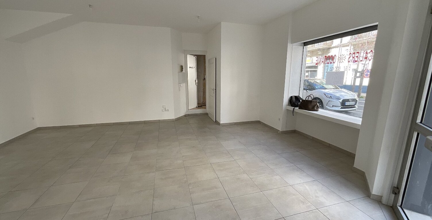 Local commercial — photo 1