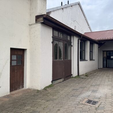 Commerce 8 pièces 1300 €