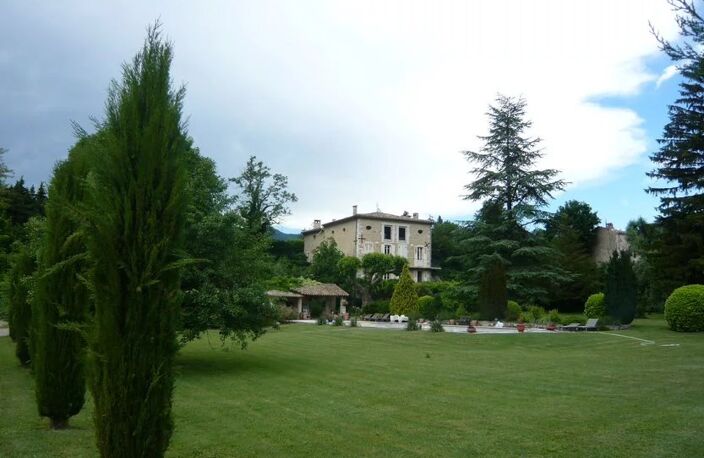 Dieulefit, maison en pierre magnanerie — photo 3