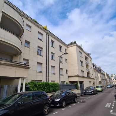 Appartement 1 pièces 607 €