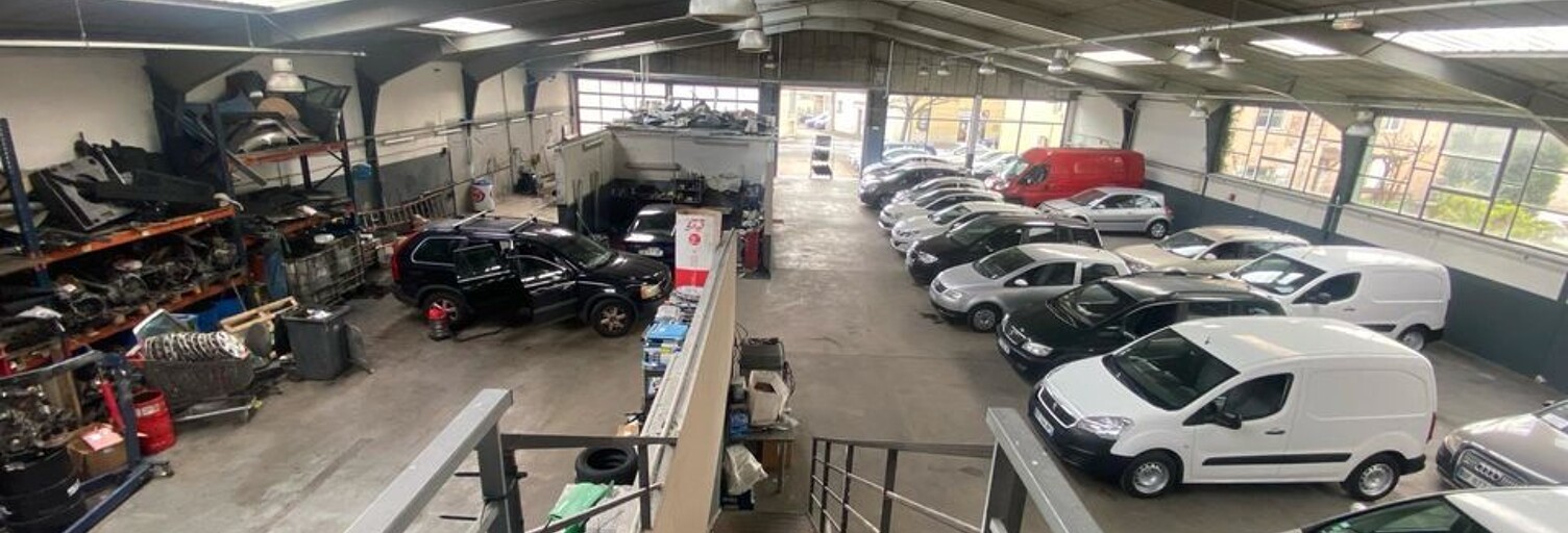 Local industriel 5 Pièces 876 m² à vendre à Mâcon (71000)