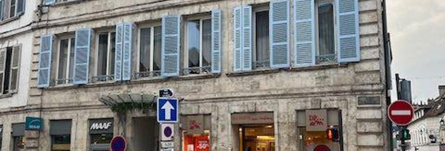 Commerce  78 m² à vendre à Cosne-Cours-sur-Loire (58200)