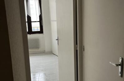 location appartement 450 € CC /mois à proximité de Lyon 7 (69007)