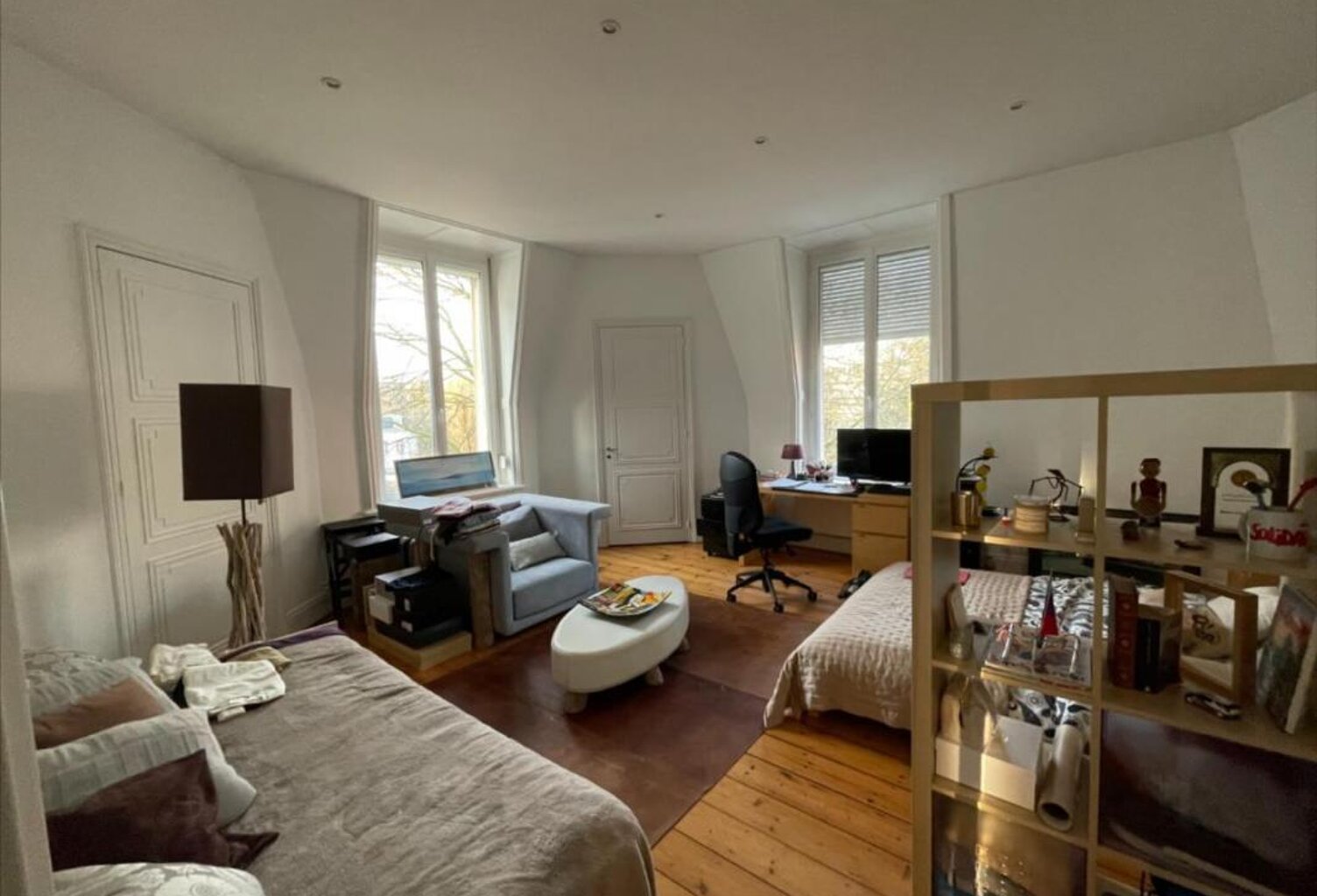 LILLE - St Maur - Très Bel Appartement Ancien d'env. 195m² avec — photo 1