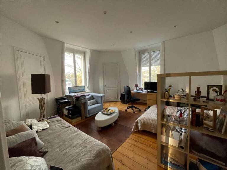 LILLE - St Maur - Très Bel Appartement Ancien d'env. 195m² avec — photo 1