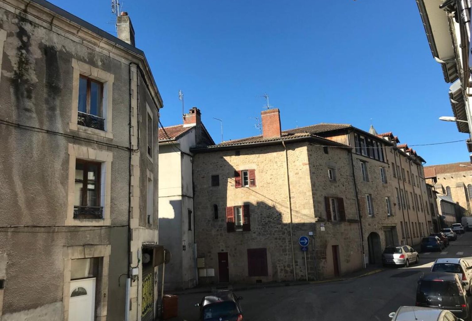 Maison de ville au cœur de Saint Junien — photo 1