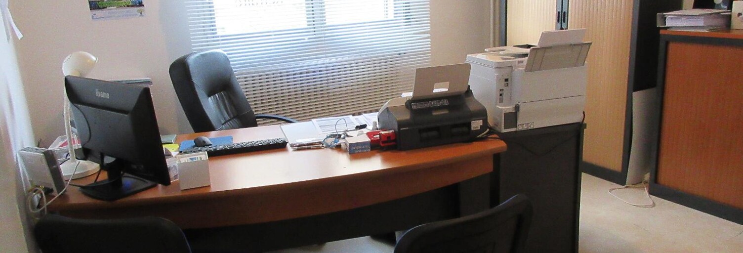 Bureau   m² à louer à Niort (79000)