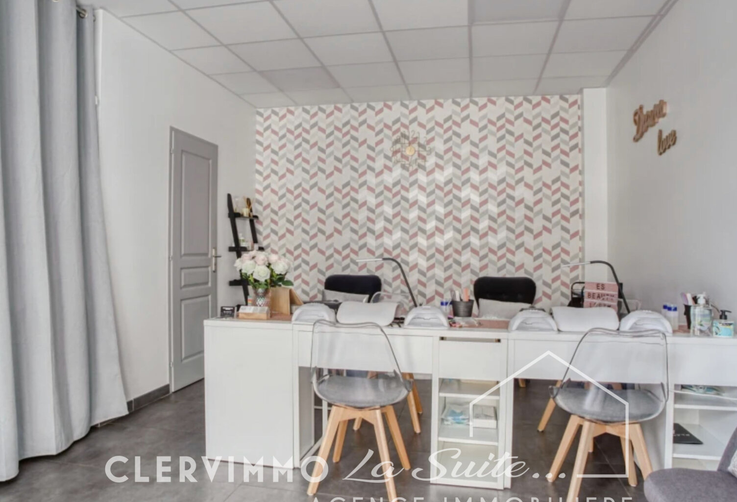IMMEUBLE LA VALENTINE — photo 1