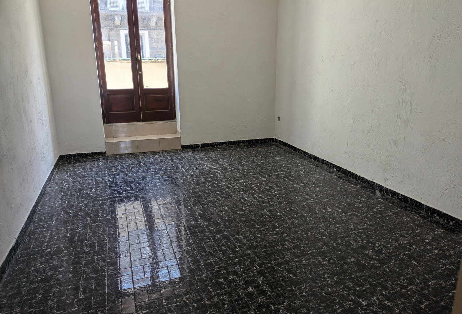 APPARTEMENT 70m2 À RÉNOVER — photo 1