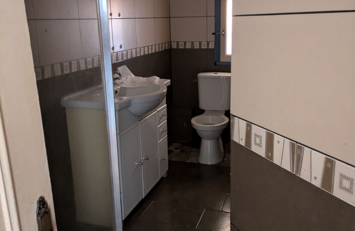APPARTEMENT 70m2 À RÉNOVER — photo 4