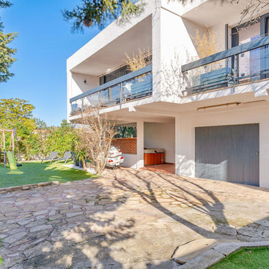 Maison 5 pièces 699000 €