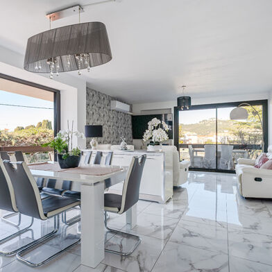 Maison 5 pièces 699000 €