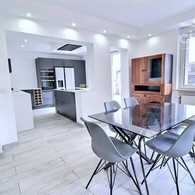 Maison 4 pièces 143 m²