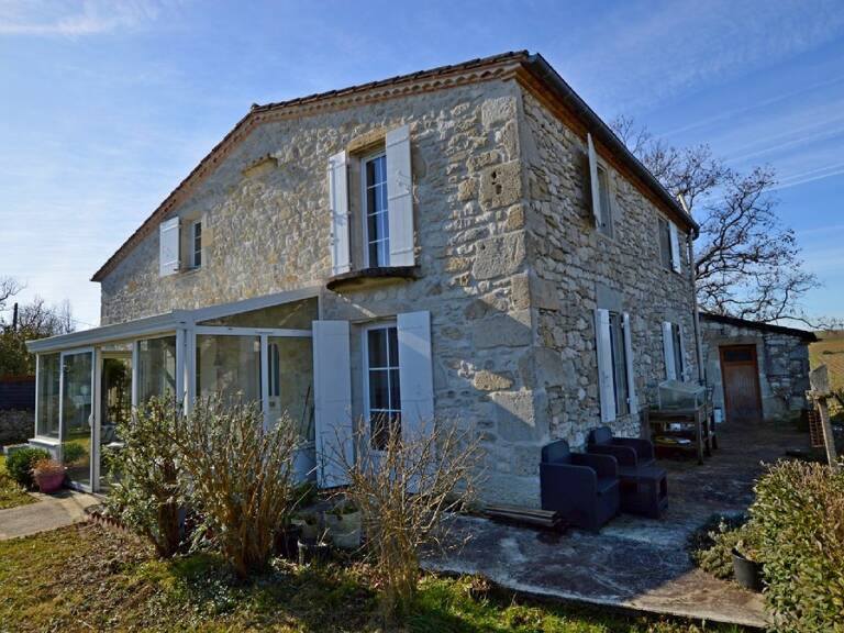 Elégante maison en pierre — photo 1