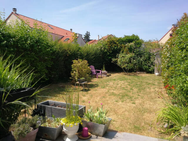 Maison familiale 110m2 4 Ch avec comble aménageable — photo du bien