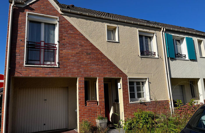 Maison familiale 110m2 4 Ch avec comble aménageable — photo 2