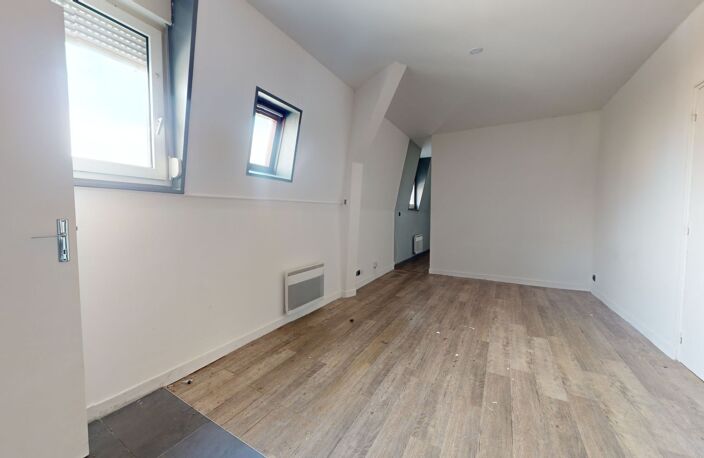 T2 EN DERNIER ETAGE DERRIERE LA GARE — photo 5