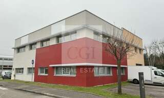 Bureau  163 m² à louer à Saint-Priest (69800)