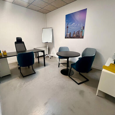 Bureau  380 €