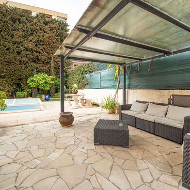 Maison 10 pièces 848000 €