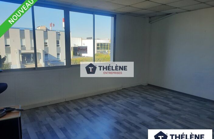 BUREAUX à LOUER — photo 2