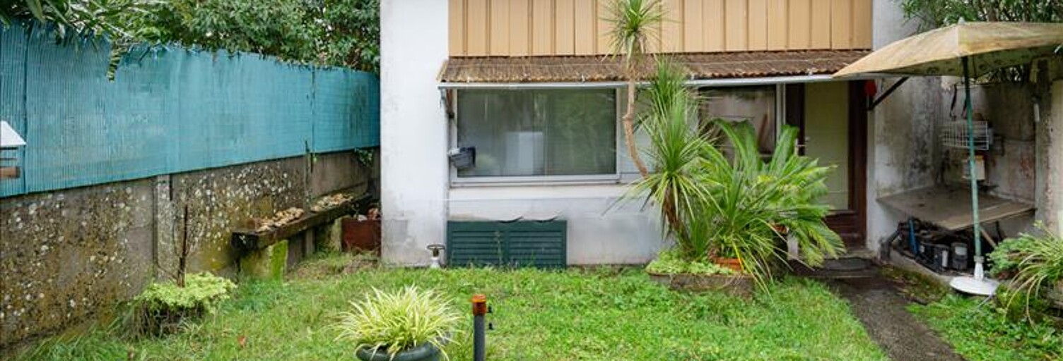 Immeuble   m² à vendre à Saint-Vivien-de-Médoc (33590)