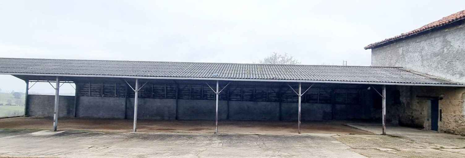 Garage   m² à louer à Chazelles-sur-Lyon (42140)