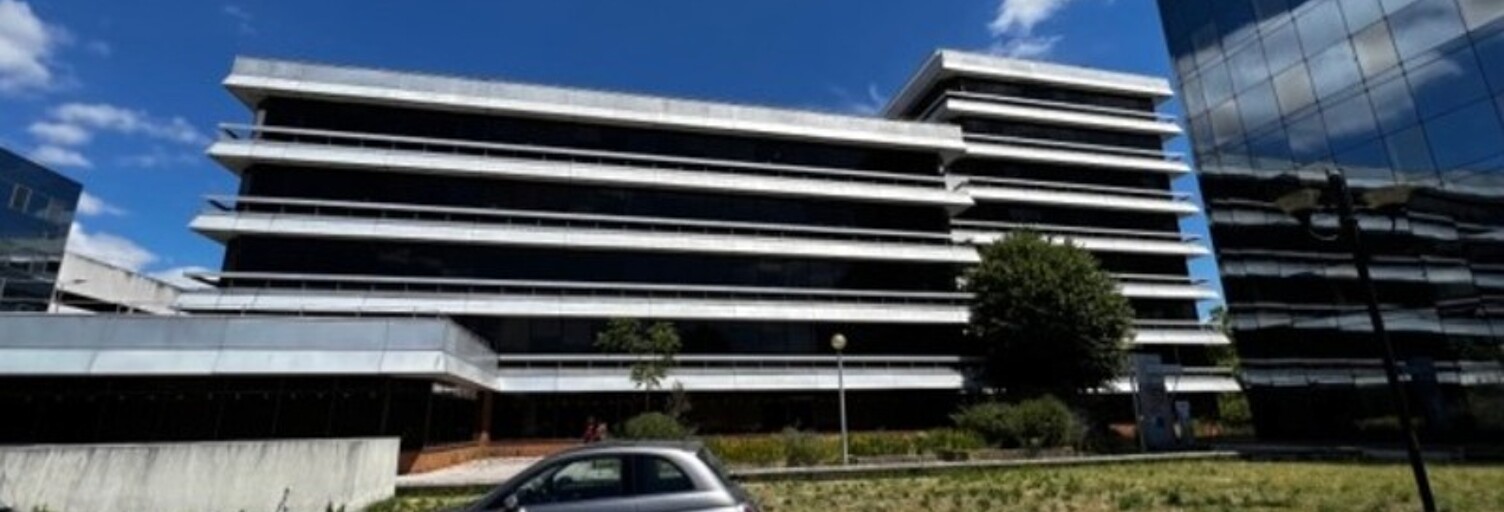 Bureau 1 Pièce 315 m² à vendre à Pontoise (95000)