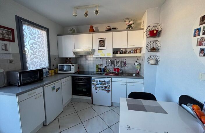 Appartement T2 meublé avec vue dégagée et ascenseur au 4ème et dernier étage — photo 3