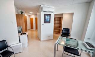 property.type.service   m² à vendre à Vauvert (30600)