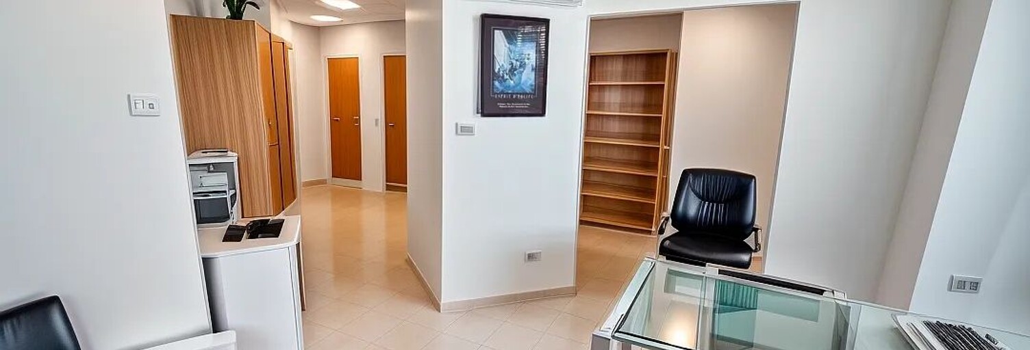 property.type.service   m² à vendre à Vauvert (30600)