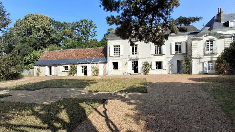 Villa / Maison 9 pièces  à vendre Saint-Cyr-sur-Loire 37540