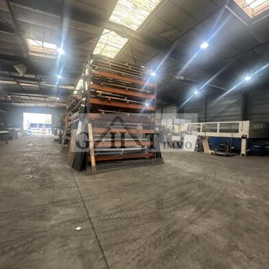 Local industriel  2850000 €