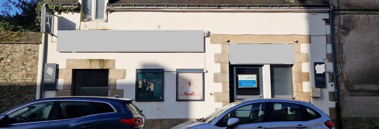 Commerce  45 m² à louer à Pontivy (56300)