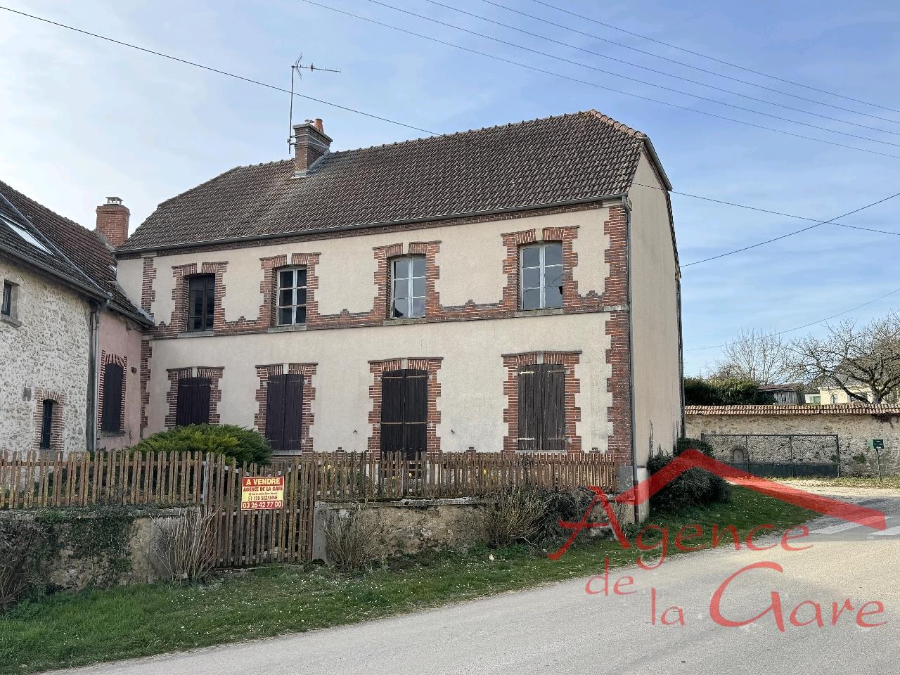 Maison de Village   T5 à vendre Sézanne 51120