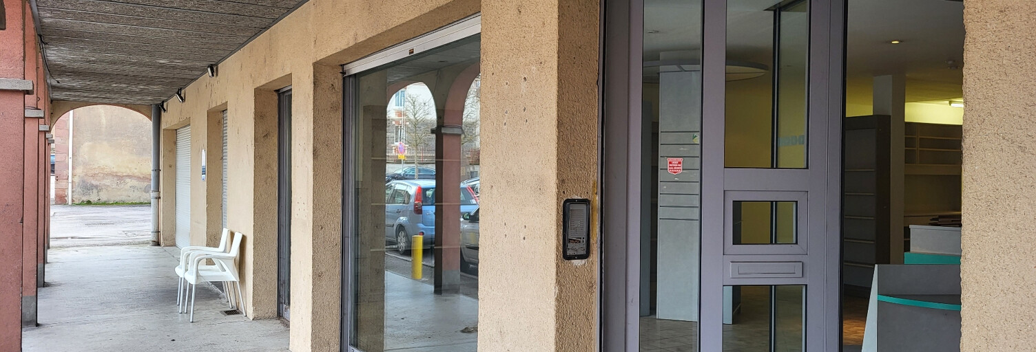 Commerce  130 m² à louer à Étival-Clairefontaine (88480)