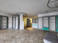 Local commercial de 130 m2, 17 Place Abbatiale 88480 Etival- — photo 4