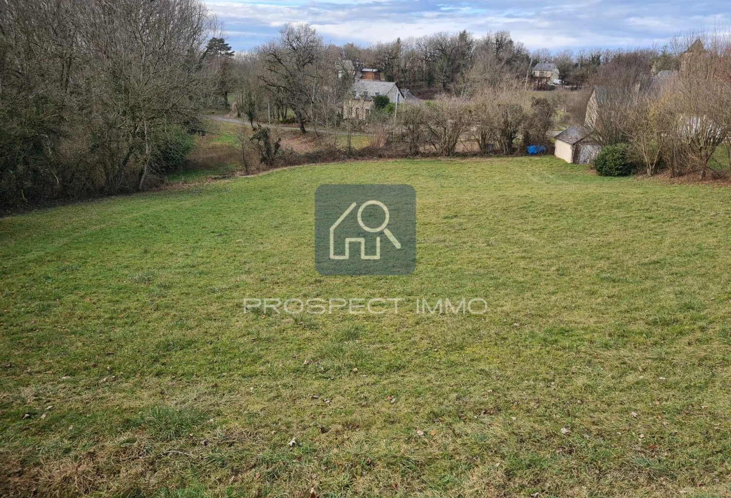 Terrain constructible 2306m² — photo 1