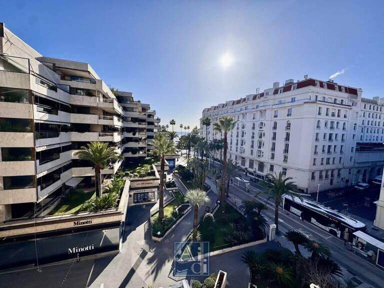 Cannes Gray d'Albion - Belle terrasse face à la Mer — photo 1