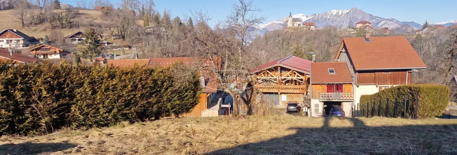 Terrain  808 m² à vendre à Mont-Saxonnex (74130)