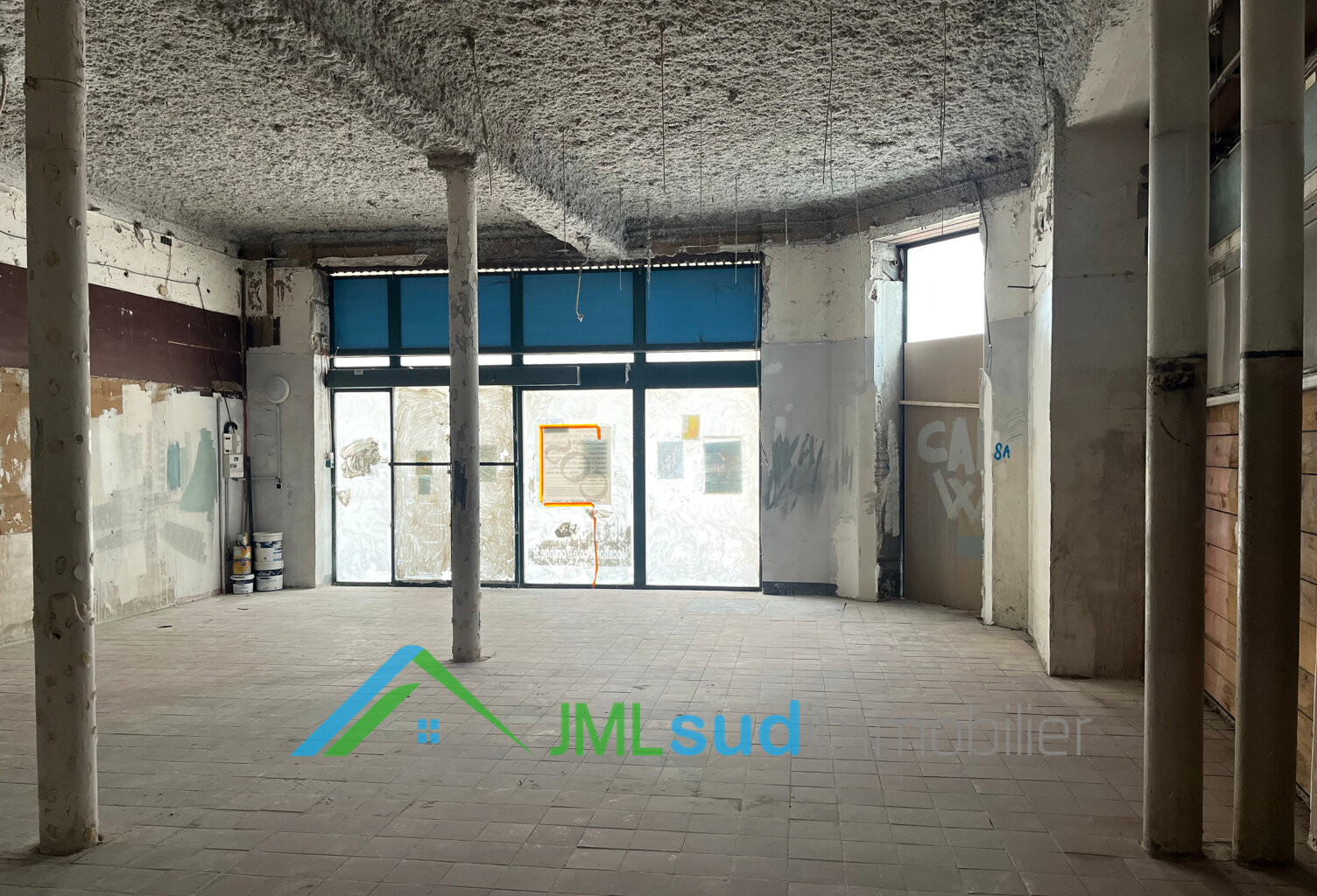 A LOUER LOCAL COMMERCIAL 89 m2 CENTRE VILLE DE TOULON   (830 — photo 1