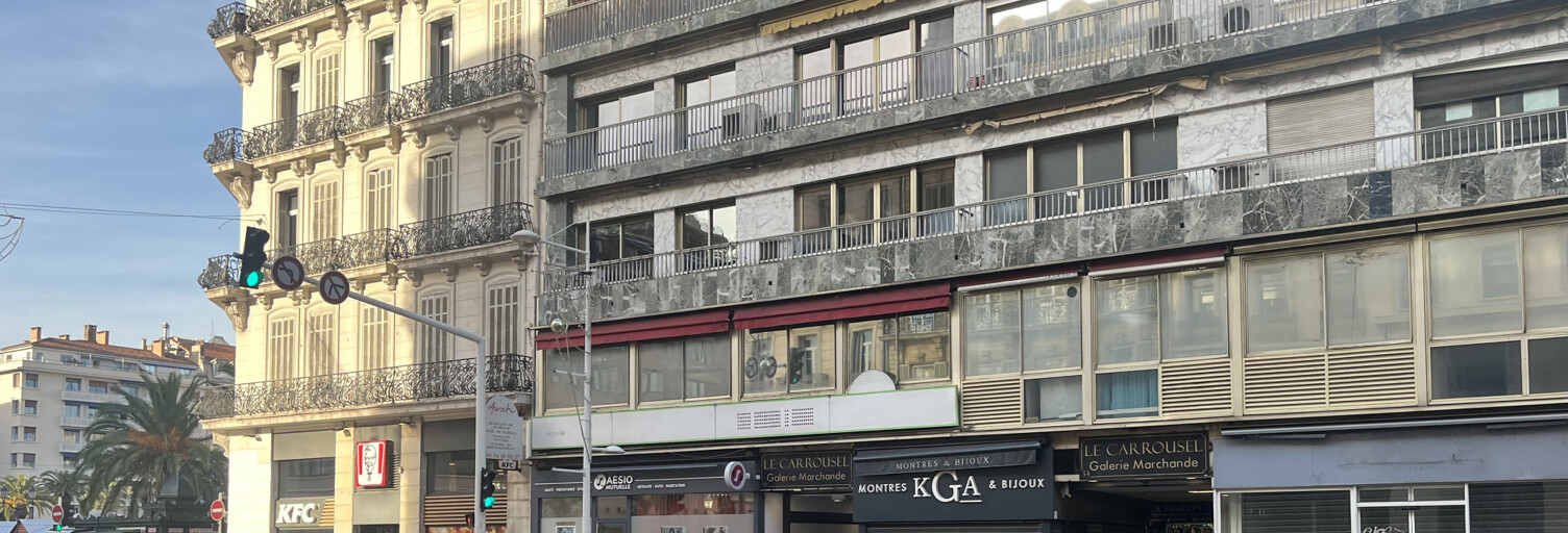 Bureau  22 m² à louer à Toulon (83000)