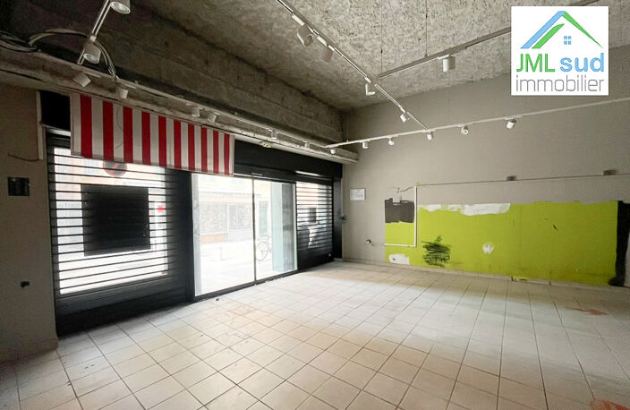 A Toulon en location un local de 210 m2 en centre ville. — photo 2