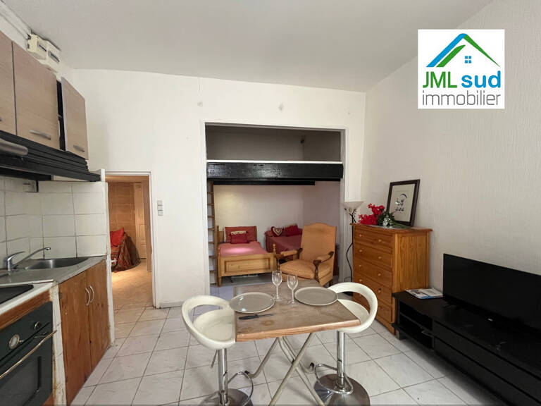 Appartement T2  à rénover de  32.85 m2. — photo 1