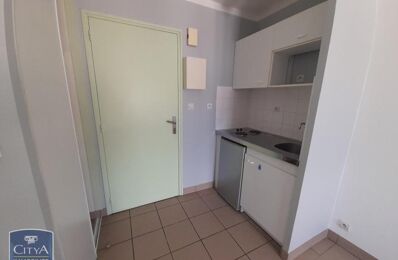 location appartement 390 € CC /mois à proximité de Saint-Laurent-sur-Sèvre (85290)